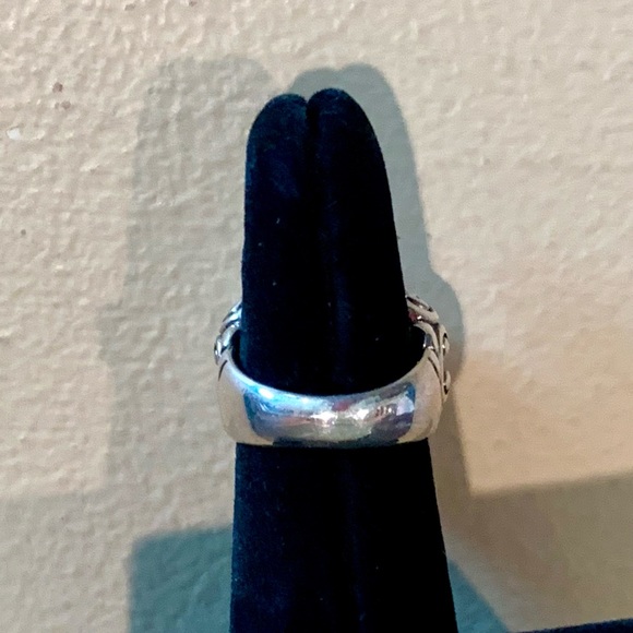 🔥NeW🔥 Artisan Crafted .925 Genuine Sterling Silver Dome Ring - Size 5✨✨✨ - Picture 5 of 9